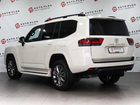Toyota Land Cruiser 300 Series с пробегом 2022 года, цена 12 490 000 рублей, 19200 км, внедорожник, Автокод Объявления