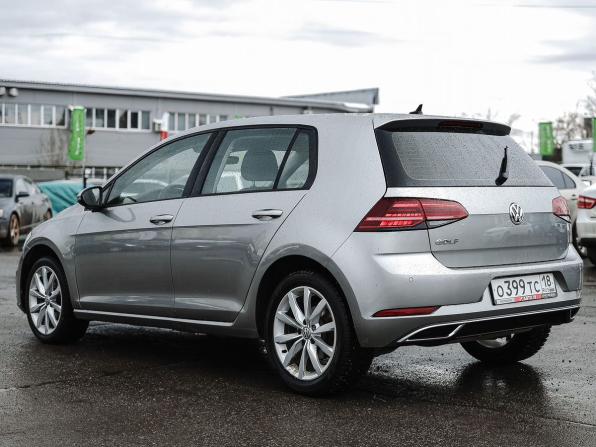 Volkswagen Golf VII Рестайлинг с пробегом 2018 года, цена 1 949 000 рублей, 133146 км, хэтчбек, Автокод Объявления