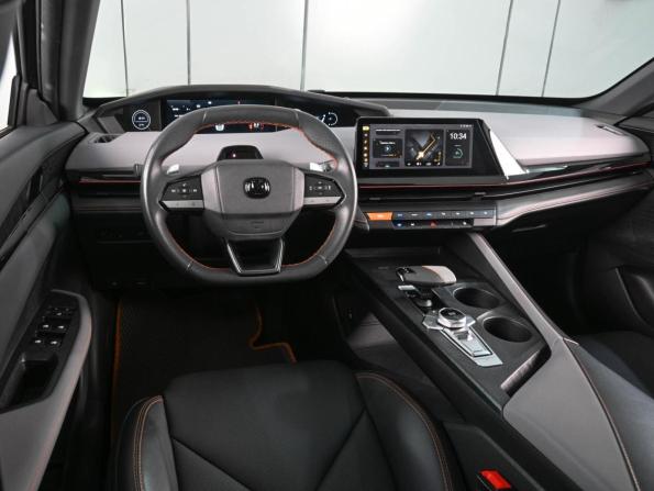 Changan UNI-V I с пробегом 2023 года, цена 2 199 000 рублей, 62108 км, лифтбек, Автокод Объявления