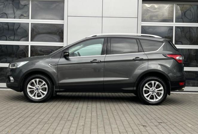 Ford Kuga II Рестайлинг с пробегом 2018 года, цена 1 490 000 рублей, 220233 км, внедорожник, Автокод Объявления
