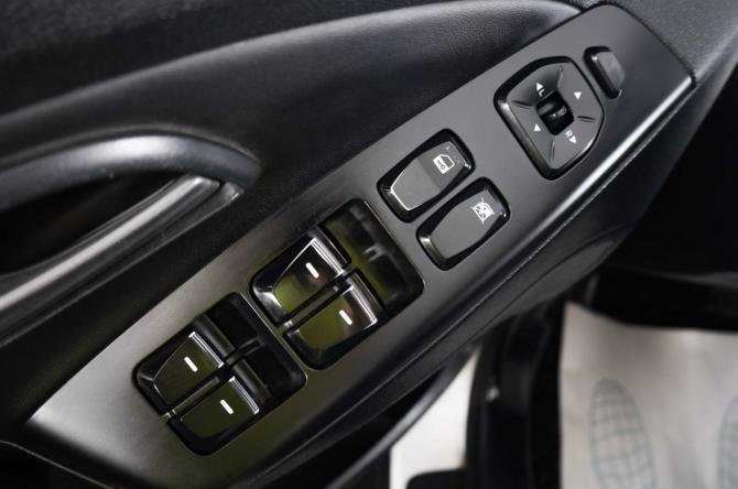 Hyundai ix35 I Рестайлинг с пробегом 2013 года, цена 1 520 000 рублей, 187265 км, внедорожник, Автокод Объявления