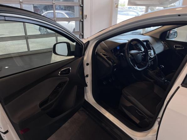 Ford Focus III с пробегом 2013 года, цена 590 000 рублей, 240115 км, седан, Автокод Объявления