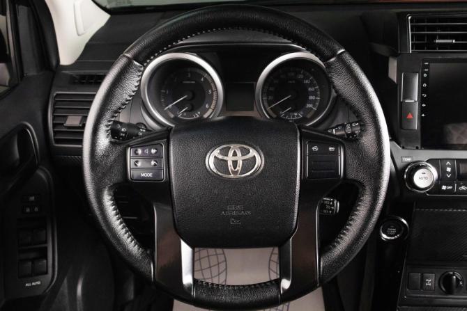 Toyota Land Cruiser Prado 150 Series Рестайлинг 1 с пробегом 2015 года, цена 3 299 000 рублей, 298000 км, внедорожник, Автокод Объявления