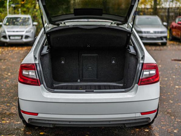 Skoda Octavia III (A7) Рестайлинг с пробегом 2017 года, цена 1 930 000 рублей, 94961 км, лифтбек, Автокод Объявления