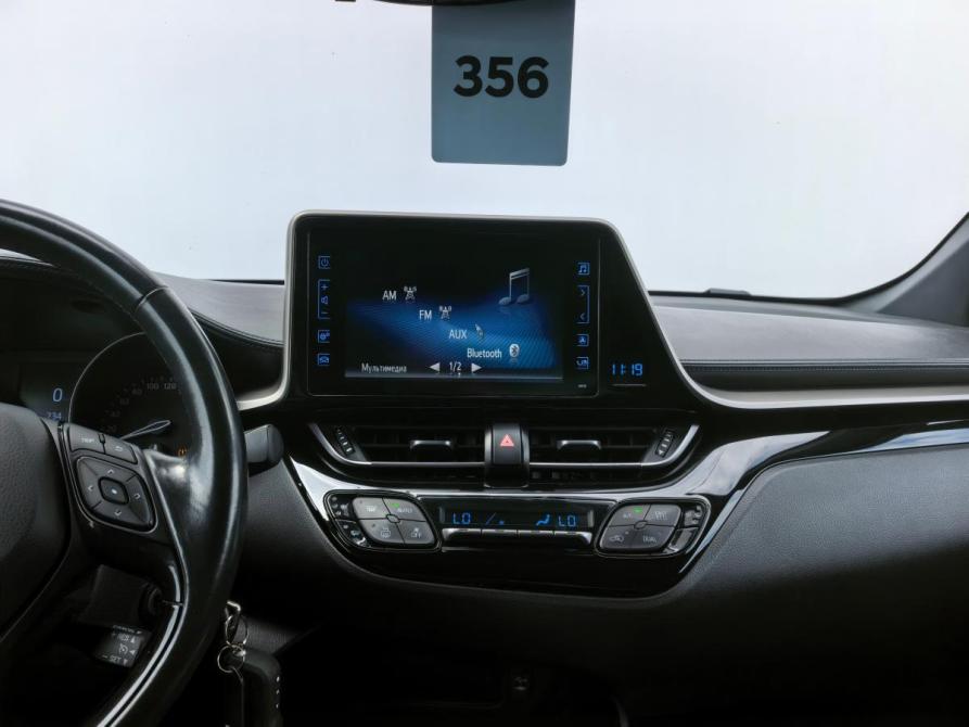 Toyota C-HR I Санкт-Петербург  - изображение 14
