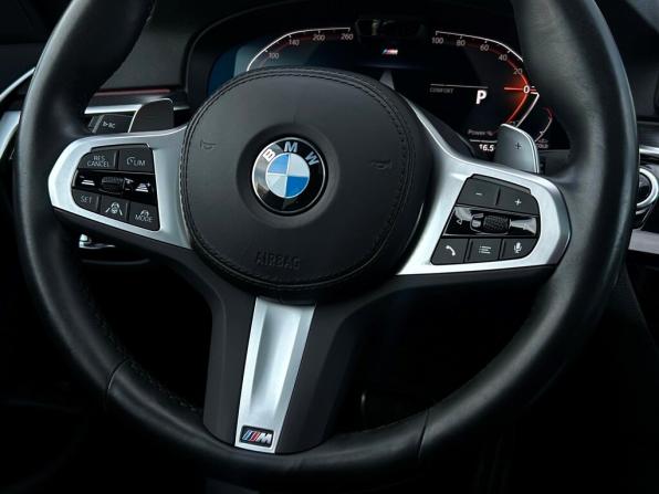 BMW 5 серии VII (G30/G31/G38) Рестайлинг с пробегом 2023 года, цена 7 250 000 рублей, 56700 км, седан, Автокод Объявления