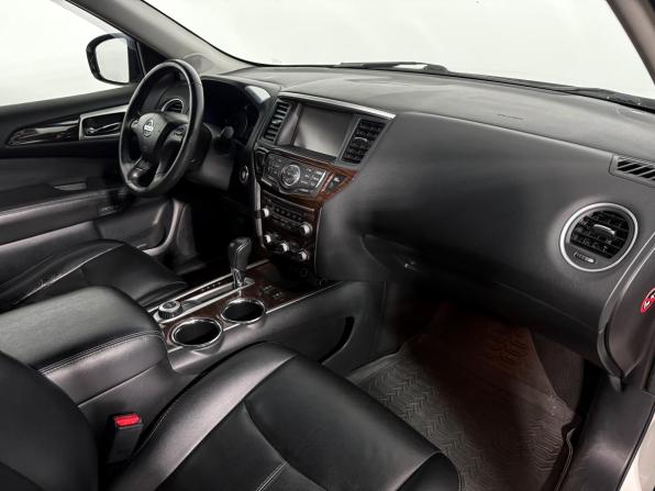 Nissan Pathfinder IV с пробегом 2015 года, цена 1 450 000 рублей, 197069 км, внедорожник, Автокод Объявления