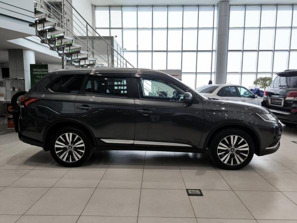 Mitsubishi Outlander III Рестайлинг 3 с пробегом 2021 года, цена 2 890 000 рублей, 47617 км, внедорожник, Автокод Объявления