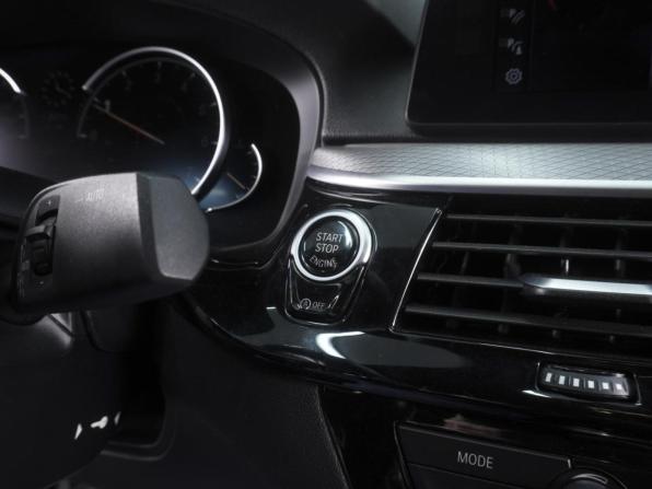 BMW 5 серии VII (G30/G31/G38) с пробегом 2017 года, цена 3 330 000 рублей, 123335 км, седан, Автокод Объявления