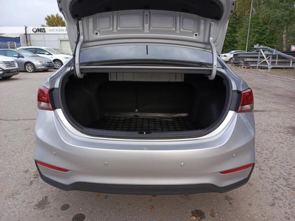 Hyundai Solaris II с пробегом 2017 года, цена 1 130 000 рублей, 123028 км, седан, Автокод Объявления