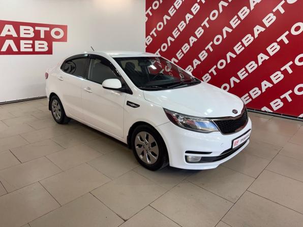 Kia Rio III Рестайлинг с пробегом 2016 года, цена 970 000 рублей, 132953 км, седан, Автокод Объявления