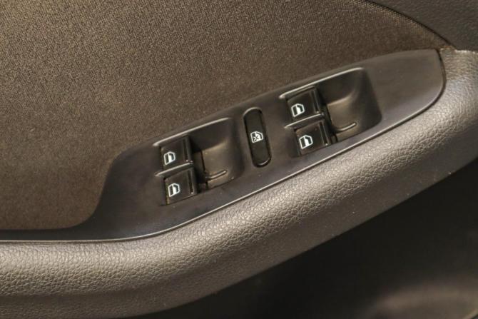 Volkswagen Jetta VI с пробегом 2013 года, цена 1 179 000 рублей, 215000 км, седан, Автокод Объявления