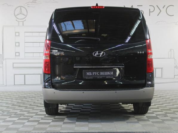 Hyundai H-1 II Рестайлинг 2 с пробегом 2021 года, цена 3 850 000 рублей, 83450 км, минивэн, Автокод Объявления