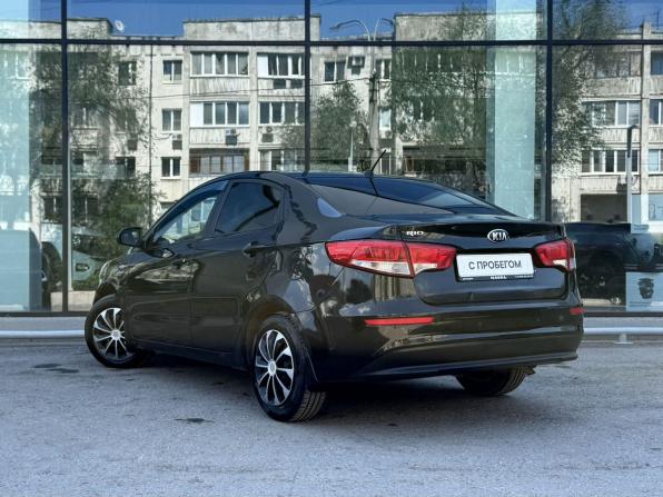 Kia Rio III Рестайлинг с пробегом 2015 года, цена 810 000 рублей, 216576 км, седан, Автокод Объявления