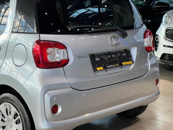 Toyota Passo III Рестайлинг с пробегом 2018 года, цена 945 000 рублей, 59800 км, хэтчбек, Автокод Объявления