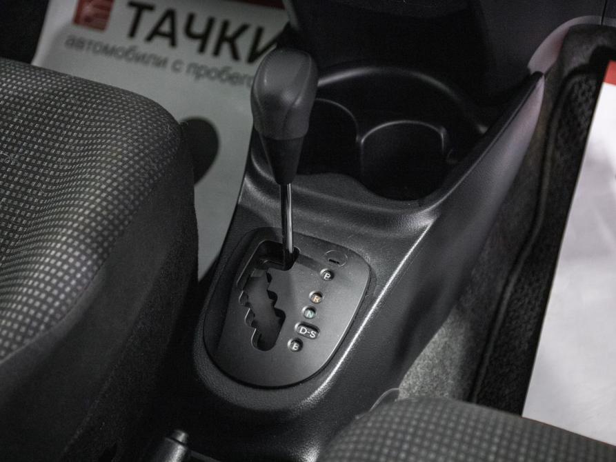 Toyota Vitz III (XP130) Рестайлинг 2 Иркутск  - изображение 12