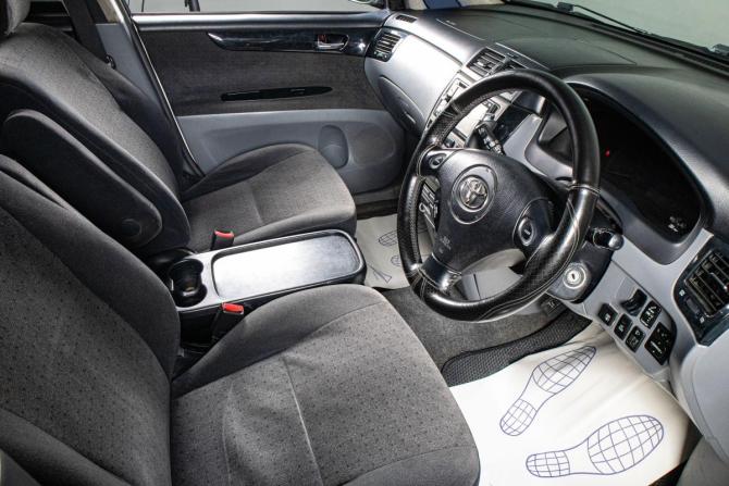 Toyota Ipsum II (M20) с пробегом 2002 года, цена 739 000 рублей, 350100 км, компактвэн, Автокод Объявления