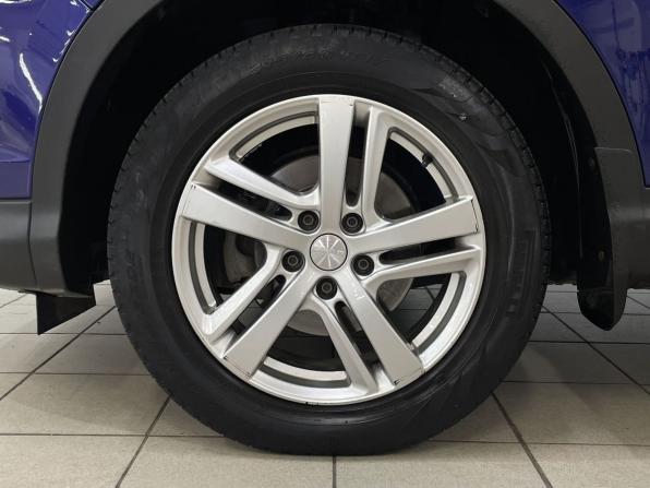 Nissan Qashqai II с пробегом 2014 года, цена 1 199 000 рублей, 186537 км, внедорожник, Автокод Объявления