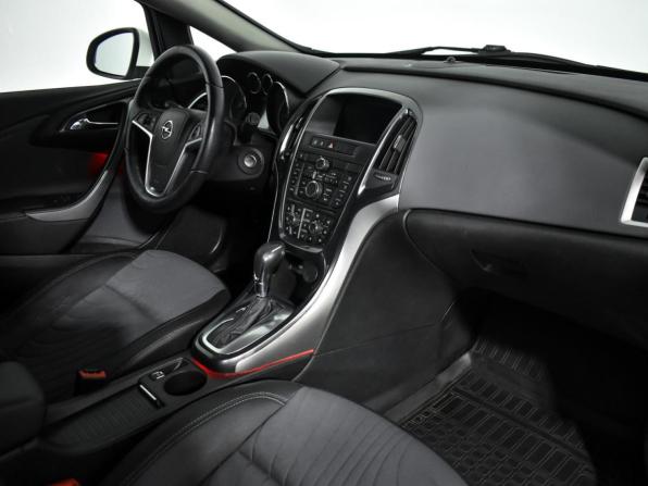 Opel Astra J Рестайлинг с пробегом 2014 года, цена 789 000 рублей, 159000 км, хэтчбек, Автокод Объявления