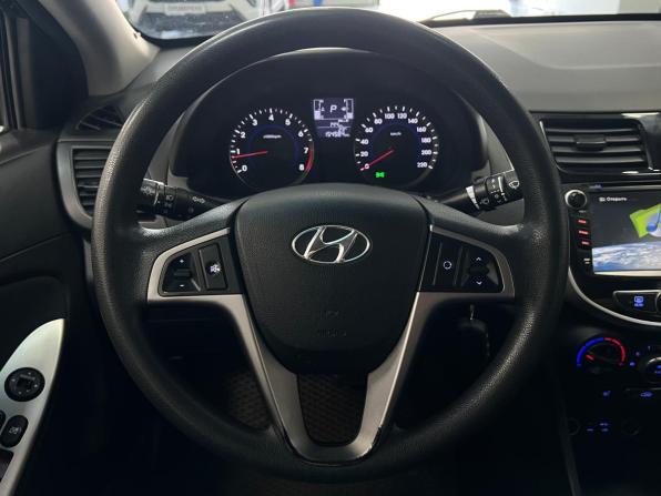 Hyundai Solaris I Рестайлинг с пробегом 2015 года, цена 870 001 рубль, 155000 км, седан, Автокод Объявления