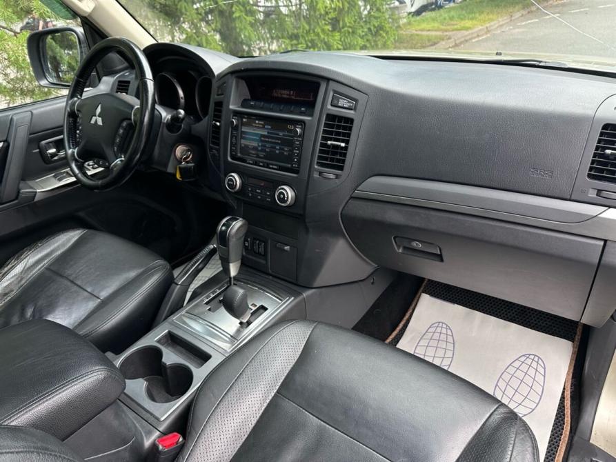Mitsubishi Pajero IV Рестайлинг 1 Санкт-Петербург  - изображение 29