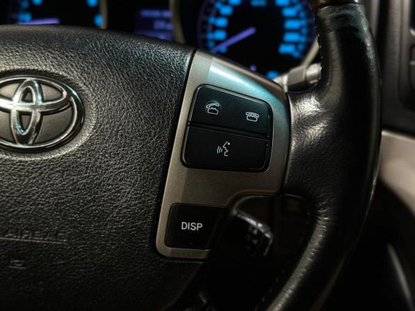 Toyota Land Cruiser 200 Series с пробегом 2011 года, цена 3 700 000 рублей, 269130 км, внедорожник, Автокод Объявления