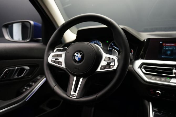 BMW 3 серии VII (G2x) с пробегом 2020 года, цена 3 300 000 рублей, 102000 км, седан, Автокод Объявления