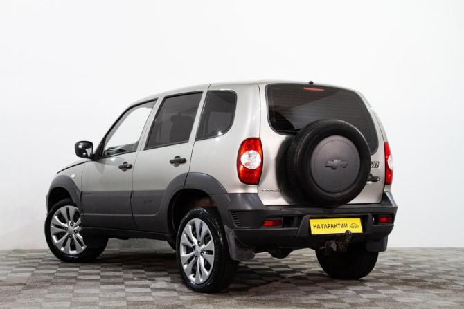 Chevrolet Niva I Рестайлинг с пробегом 2012 года, цена 609 000 рублей, 102907 км, внедорожник, Автокод Объявления