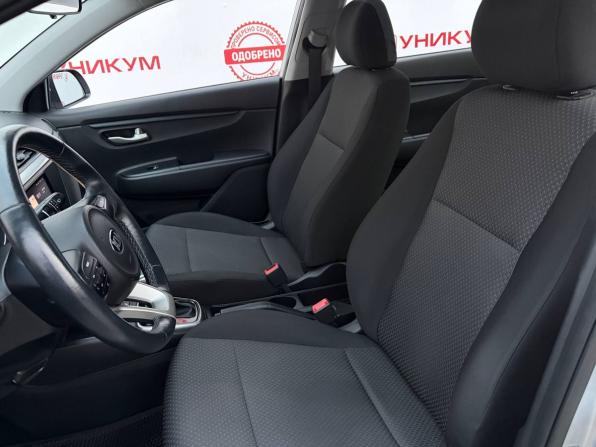 Kia Rio IV Рестайлинг с пробегом 2020 года, цена 1 799 000 рублей, 55988 км, седан, Автокод Объявления