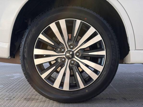 Mitsubishi Outlander III Рестайлинг 3 с пробегом 2022 года, цена 2 500 000 рублей, 48306 км, внедорожник, Автокод Объявления