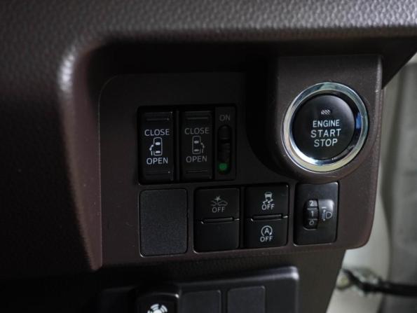 Toyota Roomy I с пробегом 2018 года, цена 1 099 000 рублей, 163994 км, микровэн, Автокод Объявления