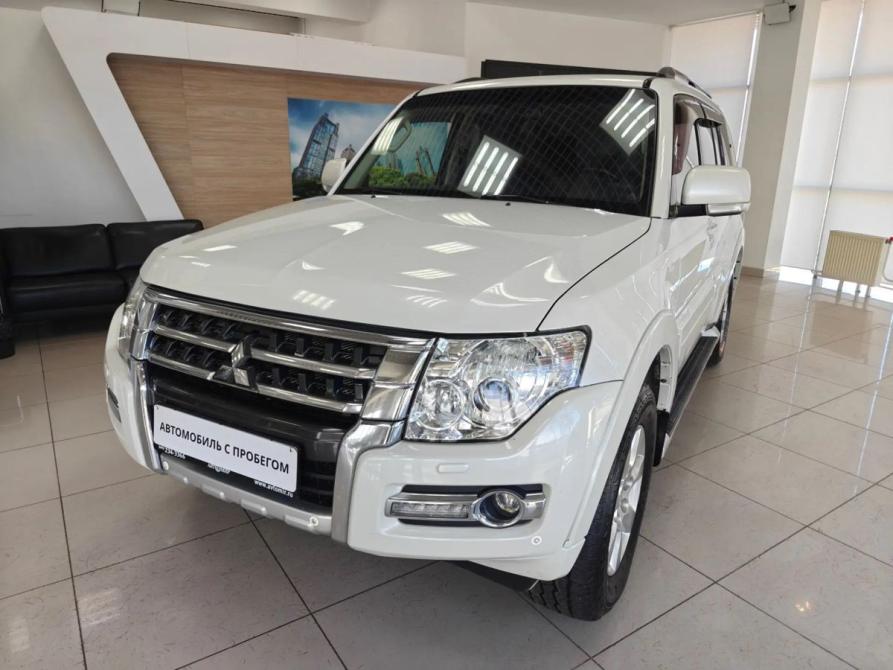 Mitsubishi Pajero IV Рестайлинг 2 Москва  - изображение 1