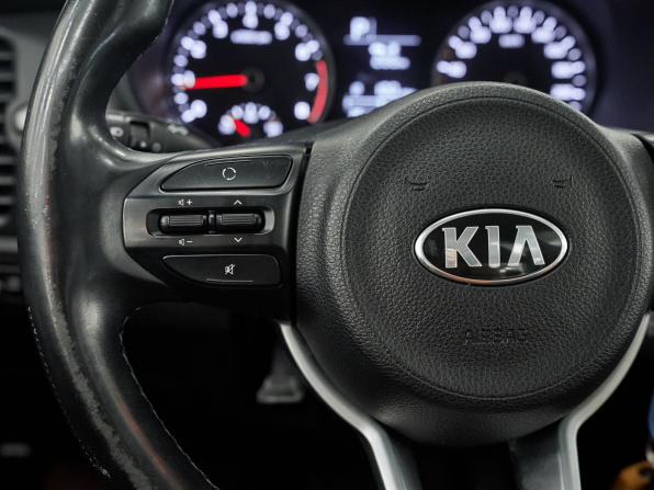 Kia Rio IV с пробегом 2018 года, цена 1 391 000 рублей, 77795 км, седан, Автокод Объявления