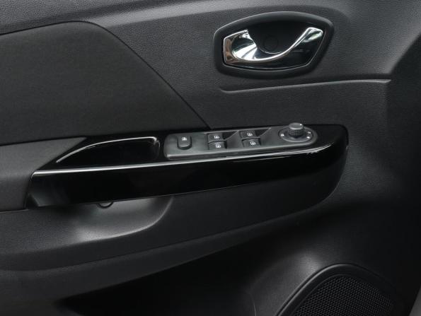 Renault Kaptur I с пробегом 2016 года, цена 1 264 200 рублей, 87830 км, внедорожник, Автокод Объявления
