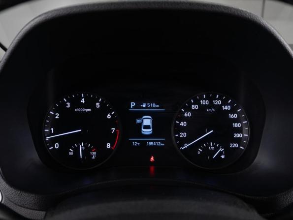 Hyundai Solaris II с пробегом 2017 года, цена 1 229 000 рублей, 185412 км, седан, Автокод Объявления