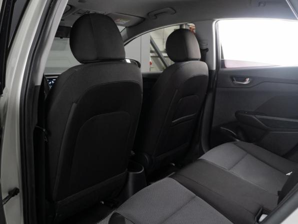 Hyundai Solaris II с пробегом 2018 года, цена 1 339 000 рублей, 136325 км, седан, Автокод Объявления