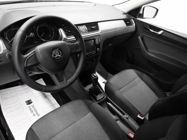 Skoda Rapid I Рестайлинг с пробегом 2018 года, цена 1 050 000 рублей, 184870 км, лифтбек, Автокод Объявления