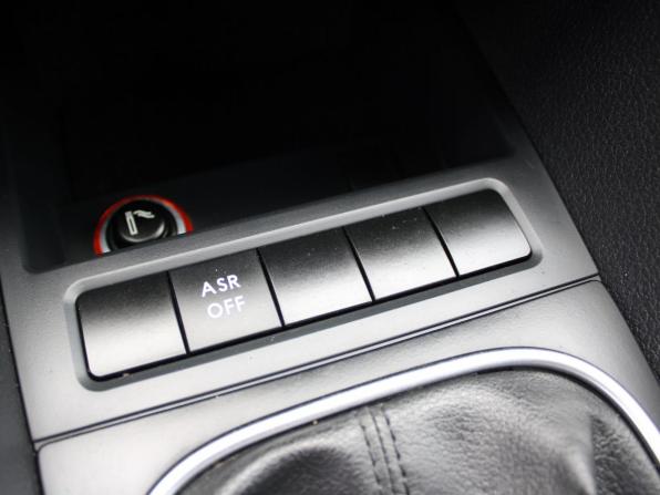Volkswagen Jetta VI с пробегом 2013 года, цена 999 000 рублей, 146818 км, седан, Автокод Объявления
