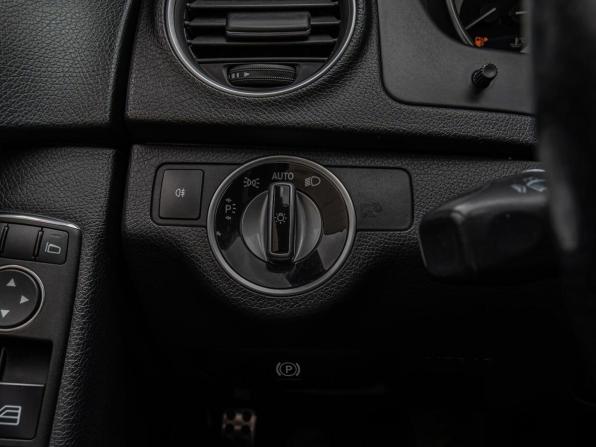 Mercedes-Benz C-Класс III (W204) Рестайлинг с пробегом 2012 года, цена 1 390 000 рублей, 139845 км, седан, Автокод Объявления