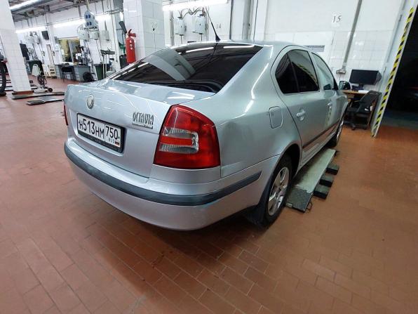 Skoda Octavia II (A5) с пробегом 2008 года, цена 350 000 рублей, 295805 км, лифтбек, Автокод Объявления