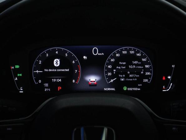 Honda ZR-V с пробегом 2022 года, цена 3 049 066 рублей, 32102 км, внедорожник, Автокод Объявления