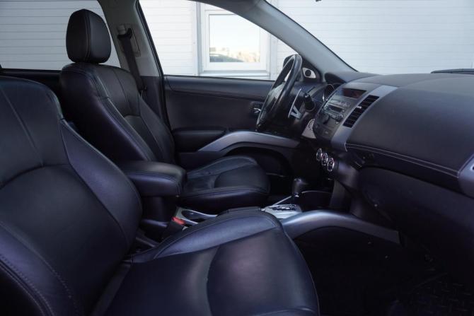 Peugeot 4007 с пробегом 2011 года, цена 1 099 000 рублей, 203000 км, внедорожник, Автокод Объявления
