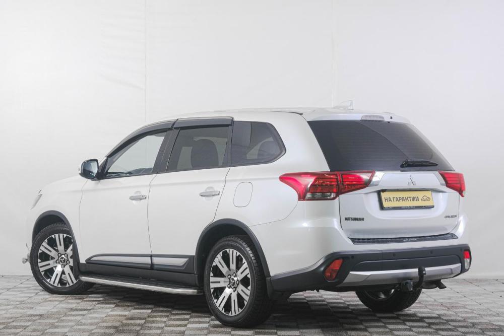 Mitsubishi Outlander III Рестайлинг 2 Кемерово  - изображение 5