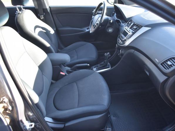 Hyundai Solaris I Рестайлинг с пробегом 2015 года, цена 1 187 000 рублей, 101810 км, хэтчбек, Автокод Объявления