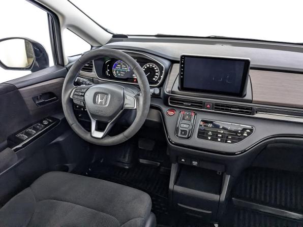 Honda Odyssey V Рестайлинг 2 с пробегом 2023 года, цена 4 200 000 рублей, 26152 км, минивэн, Автокод Объявления