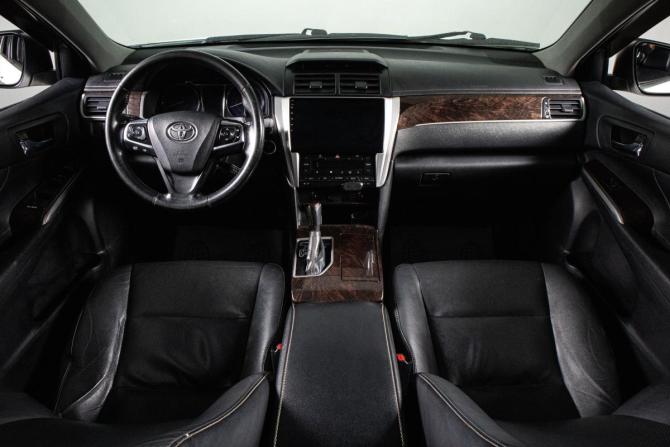 Toyota Camry VII (XV50) Рестайлинг с пробегом 2016 года, цена 2 419 000 рублей, 169699 км, седан, Автокод Объявления