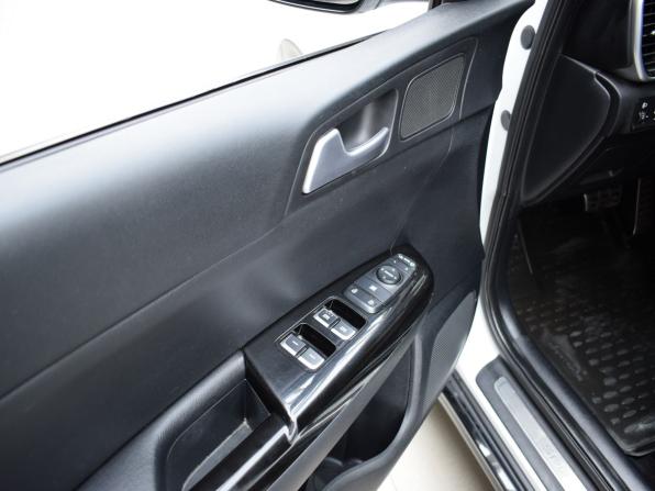 Kia Sportage IV Рестайлинг с пробегом 2021 года, цена 2 533 900 рублей, 83028 км, внедорожник, Автокод Объявления