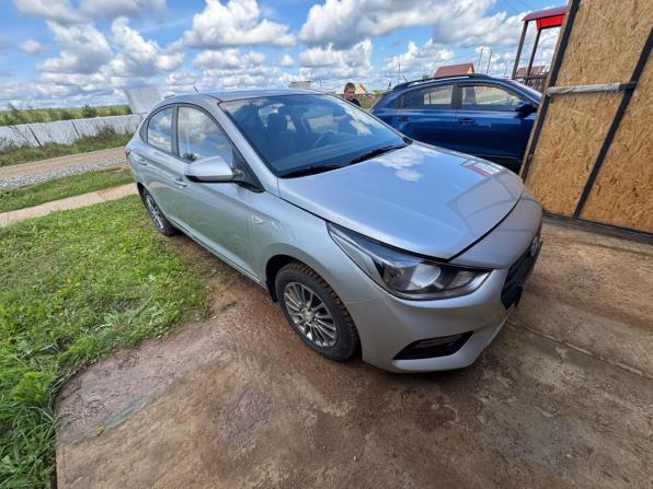 Hyundai Solaris II с пробегом 2017 года, цена 1 297 000 рублей, 94140 км, седан, Автокод Объявления