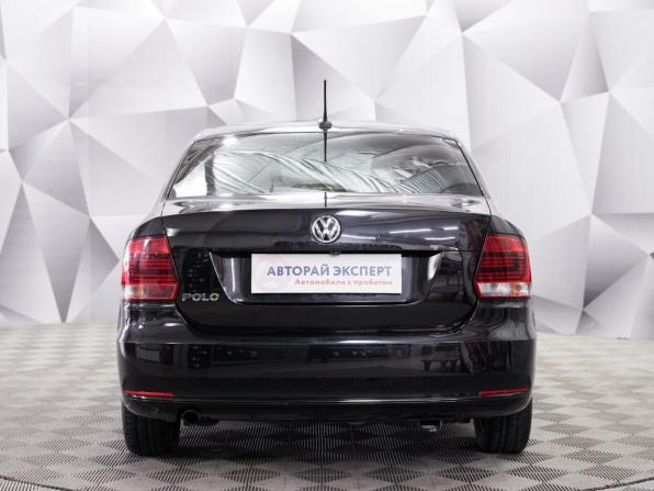 Volkswagen Polo V Рестайлинг с пробегом 2018 года, цена 1 212 000 рублей, 139784 км, седан, Автокод Объявления
