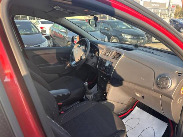 Renault Sandero II с пробегом 2018 года, цена 1 101 000 рублей, 28628 км, хэтчбек, Автокод Объявления
